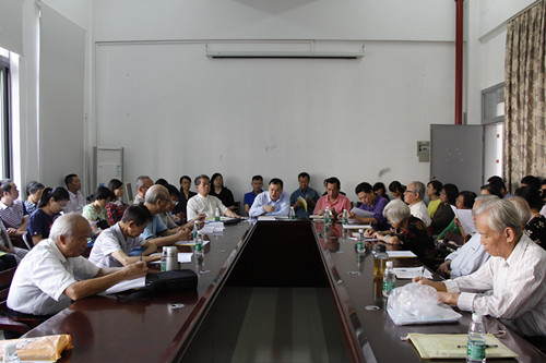 关工委召开新学年工作研讨会 关工委召开新学年工作研讨会